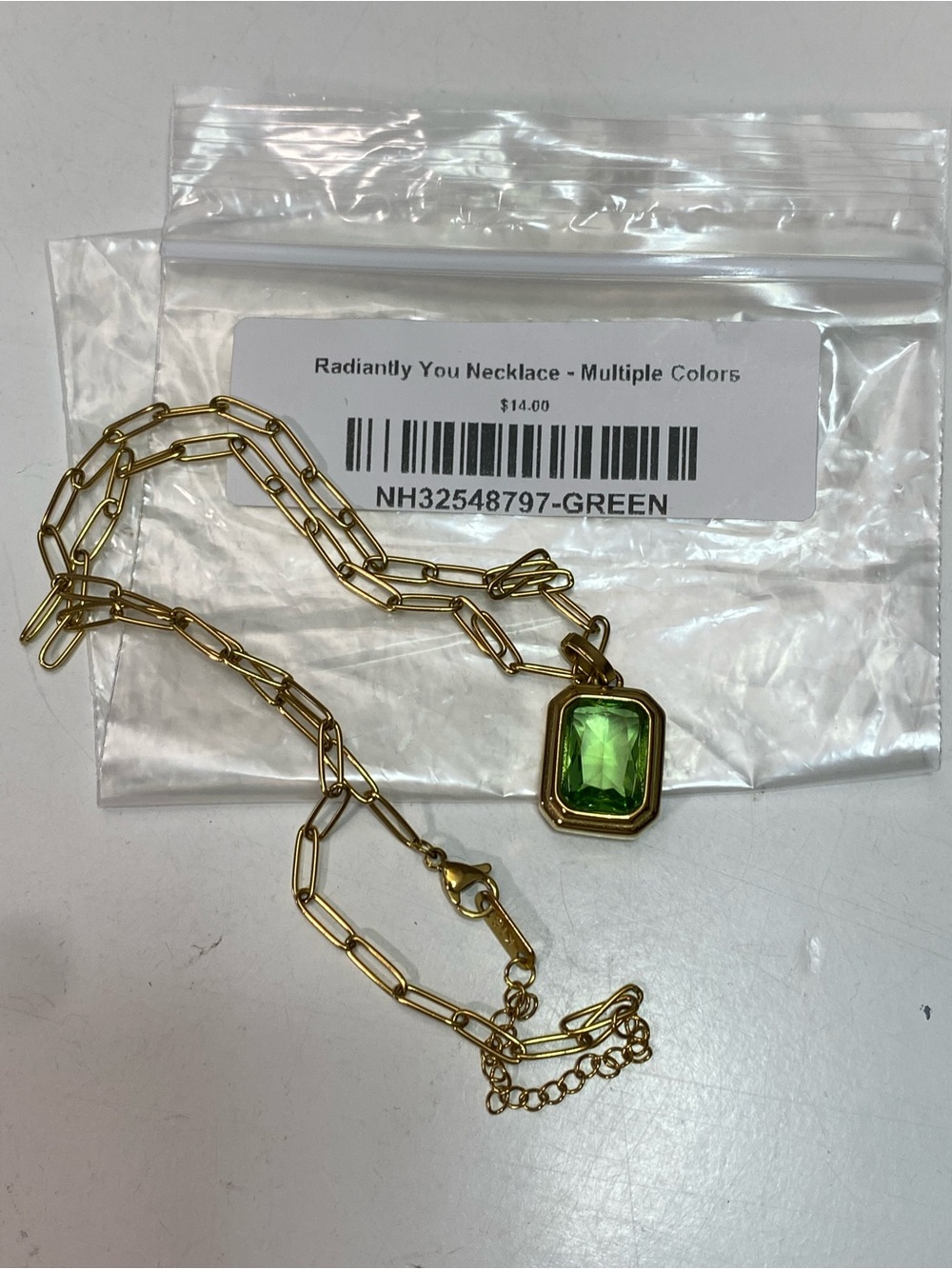 Radiantly You Green Crystal Pendant Necklace K18 Marked Gold Tone New